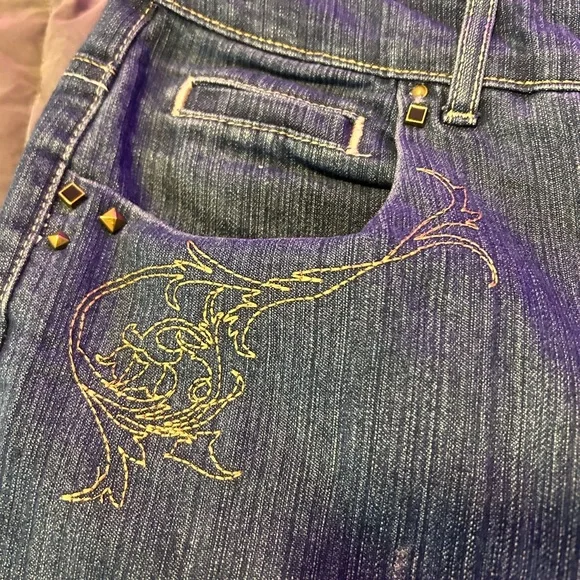 Gloria Vanderbilt Embroidered Wide Leg Jeans – Size 18 / 44” Outseam - Picture 3 of 7